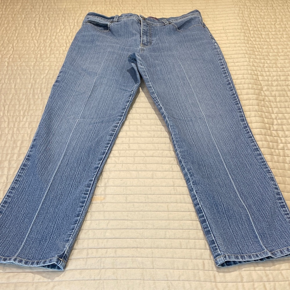 GLORIA VANDERBILT WOMENS SIZE 12A Classic Blue Denim Jeans